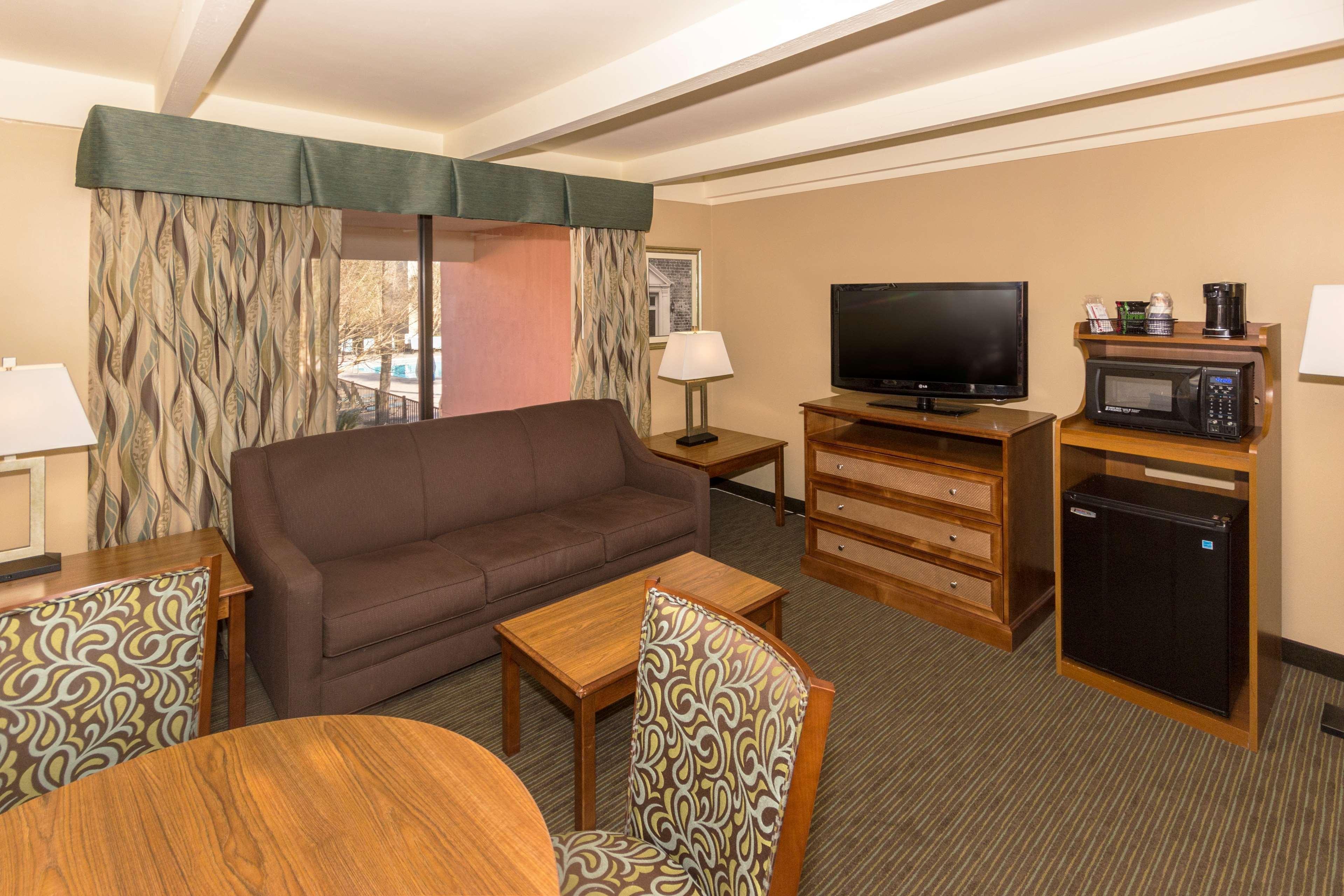 Best Western Charleston Inn Экстерьер фото